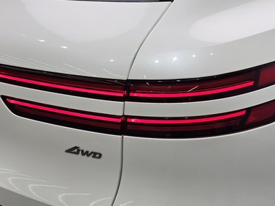 صورة 10 لـ 2024 Genesis GV70