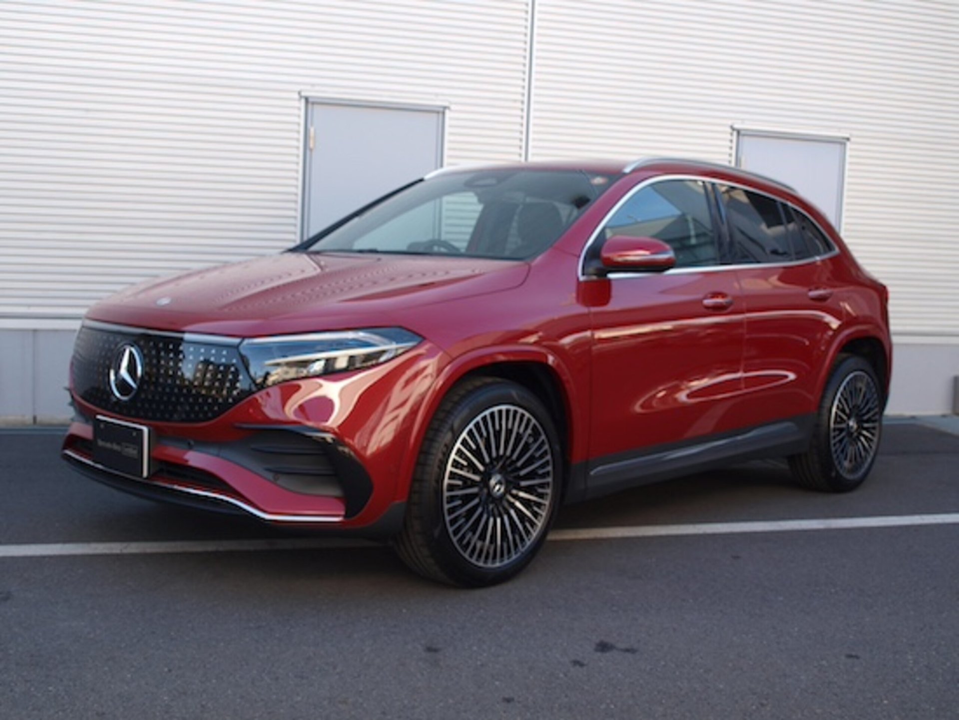 MERCEDES-BENZ EQA - View 1