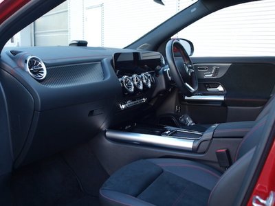 MERCEDES-BENZ EQA - 8