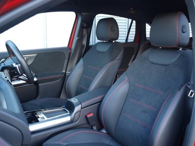 MERCEDES-BENZ EQA - 10