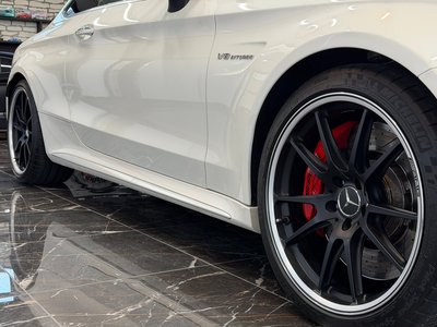 MERCEDES-BENZ C-CLASS AMG - 4