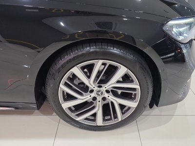 2025 Mercedes-BENZ E-CLASS photo 6