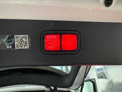 MERCEDES-BENZ E-CLASS - 10