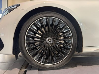 MERCEDES-BENZ E-CLASS - 8