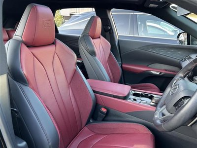 صورة مصغرة 11 لـ 2025 Lexus RX