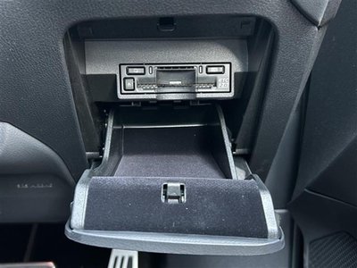 صورة مصغرة 37 لـ 2025 Lexus RX