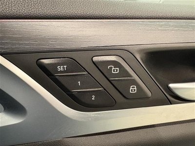 2021 BMW X4 thumbnail 33