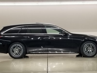 MERCEDES-BENZ E-CLASS - 6