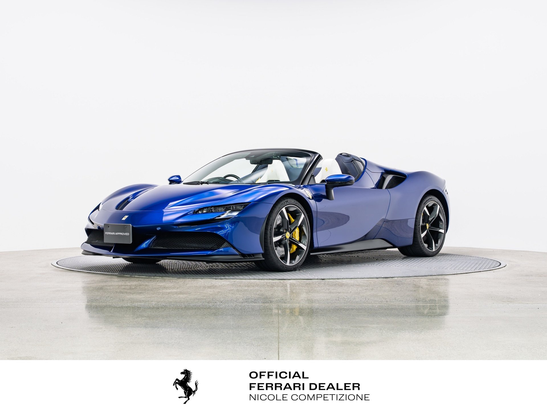 FERRARI SF90 SPIDER - View 1