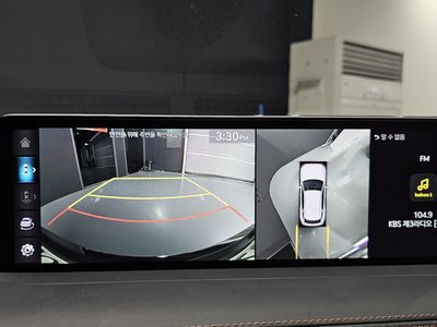 2021 Genesis GV70 — миниатюра 14