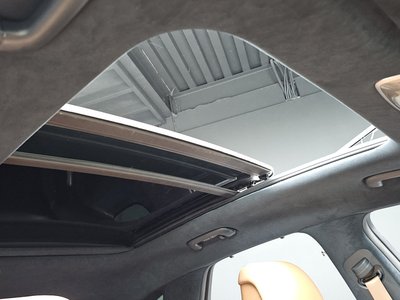 2021 Genesis GV70 — миниатюра 19