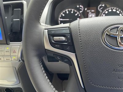 TOYOTA LAND CRUISER PRADO - 10