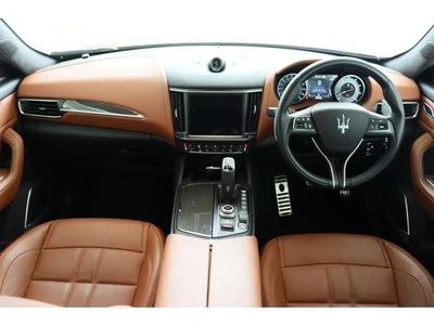 صورة 2 لـ 2021 Maserati LEVANTE