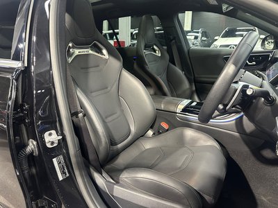 صورة 7 لـ 2024 Mercedes-BENZ C-CLASS AMG