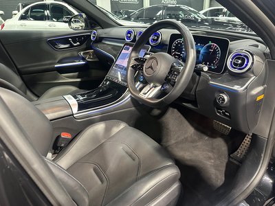 صورة 8 لـ 2024 Mercedes-BENZ C-CLASS AMG