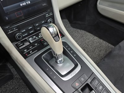 2020 Porsche 718 缩略图 12