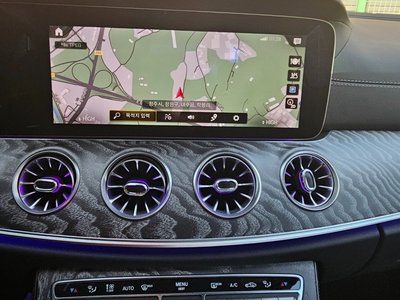 MERCEDES-BENZ CLS - 8