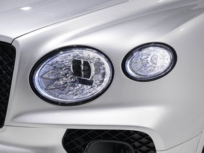 2023 Bentley BENTAYGA — миниатюра 44
