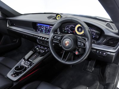 2025 Porsche 911 — миниатюра 47