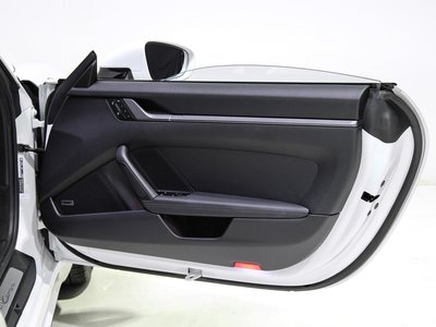 2025 Porsche 911 — миниатюра 36