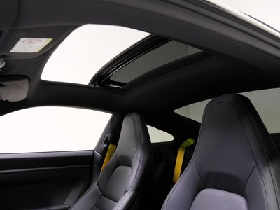 2025 Porsche 911 — миниатюра 20