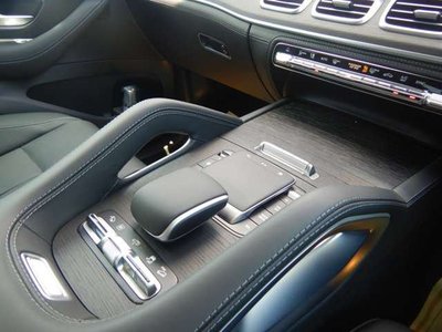 MERCEDES-BENZ GLS - 10