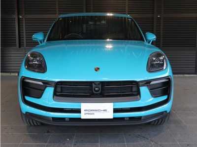 PORSCHE MACAN - 2