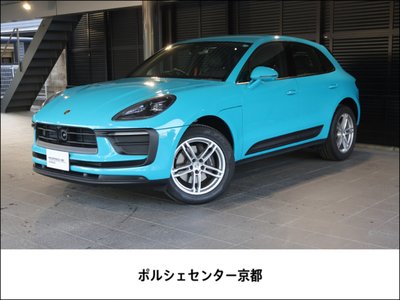 PORSCHE MACAN - 1