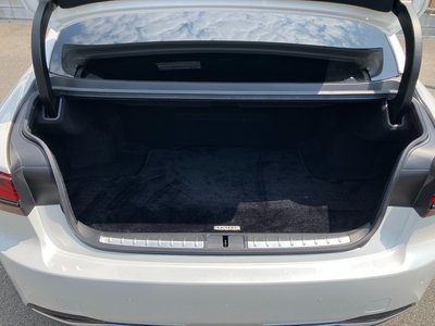 2021 Lexus LS — миниатюра 53