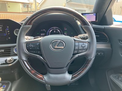 2021 Lexus LS — миниатюра 11