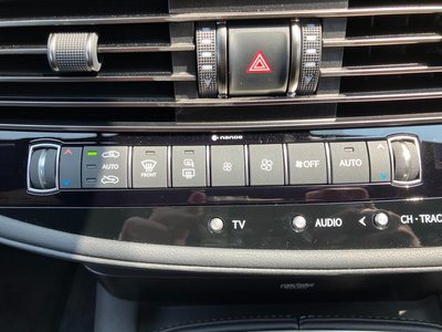 2021 Lexus LS — миниатюра 23