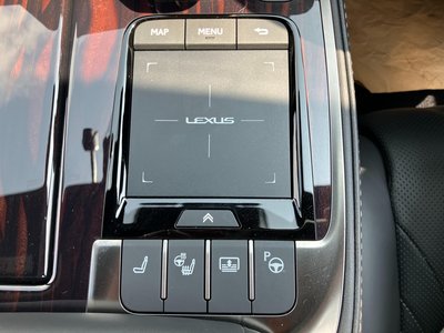 2021 Lexus LS — миниатюра 26