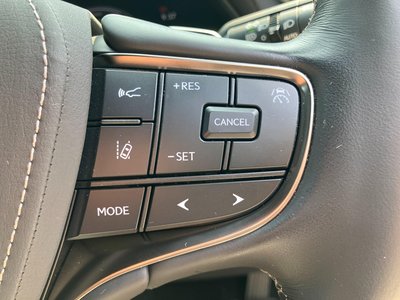 2021 Lexus LS — миниатюра 12