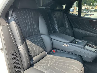 2021 Lexus LS — миниатюра 47