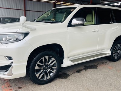 TOYOTA LAND CRUISER PRADO - 7