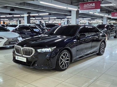 BMW 5 SERIES - 1