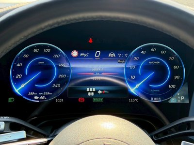 MERCEDES-BENZ EQS - 7