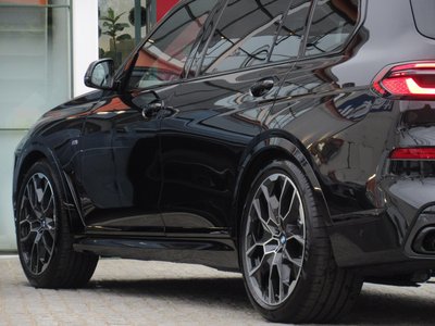 2025 BMW X7 缩略图 21