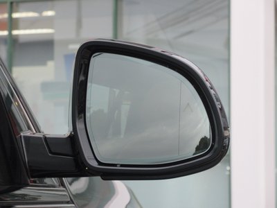 2025 BMW X7 缩略图 17