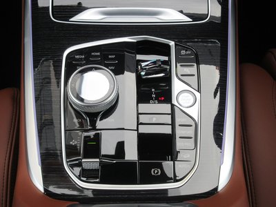 2025 BMW X7 缩略图 61