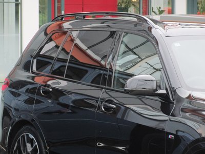 2025 BMW X7 缩略图 14