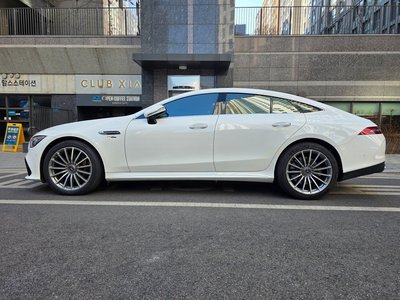 MERCEDES-BENZ GT AMG - 7