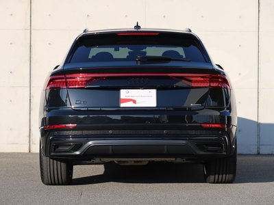 AUDI Q8 - 9