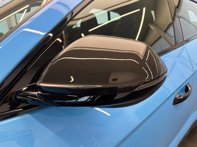 LAMBORGHINI URUS - 8