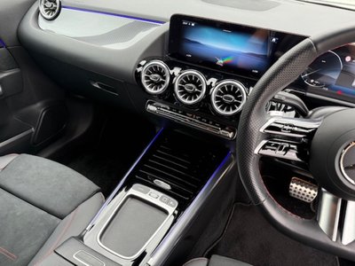 2025 Mercedes-BENZ GLA 缩略图 15