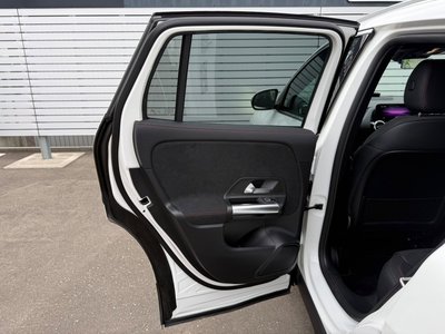 2025 Mercedes-BENZ GLA 缩略图 30