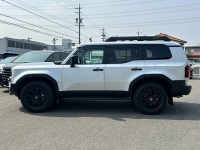 TOYOTA LAND CRUISER 250 - 8