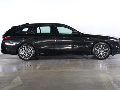 2025 BMW 5 SERIES TOURING — фото 3