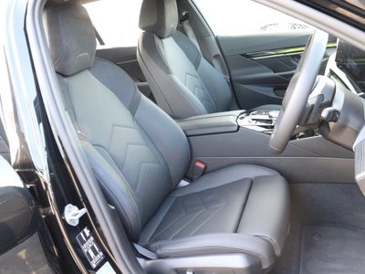 2025 BMW 5 SERIES TOURING — миниатюра 17