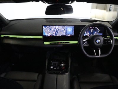 2025 BMW 5 SERIES TOURING — миниатюра 14